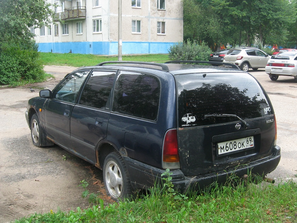 Тверская область, № М 608 ОК 69 — Nissan Primera Estate I (P10) '90-97