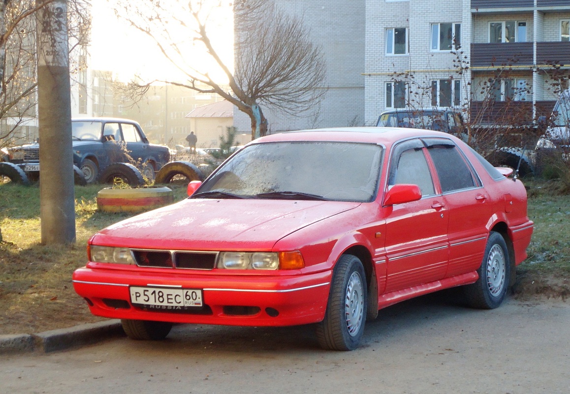 Псковская область, № Р 518 ЕС 60 — Mitsubishi Galant (6G) '87-92