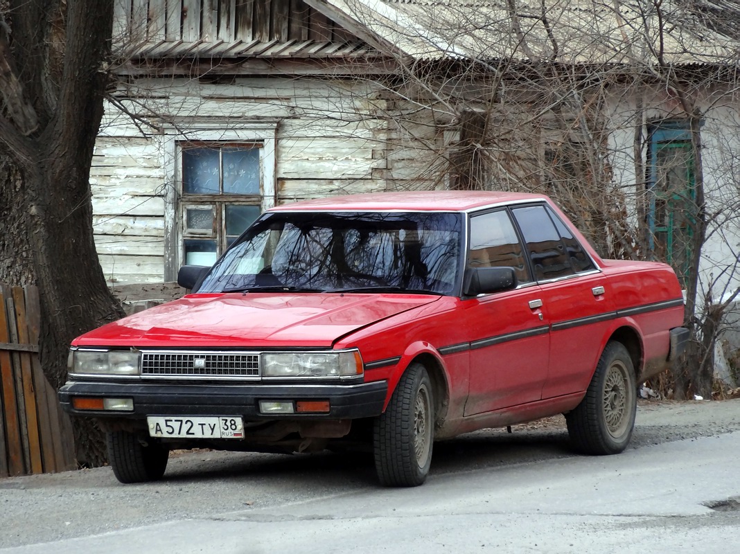 Иркутская область, № А 572 ТУ 38 — Toyota Cresta (X70) '84-88