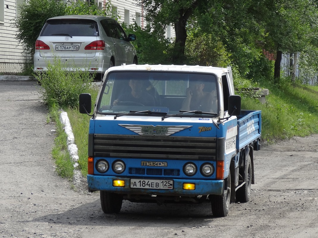 Приморский край, № А 184 ЕВ 125 — Mazda Titan (2G) '80-89