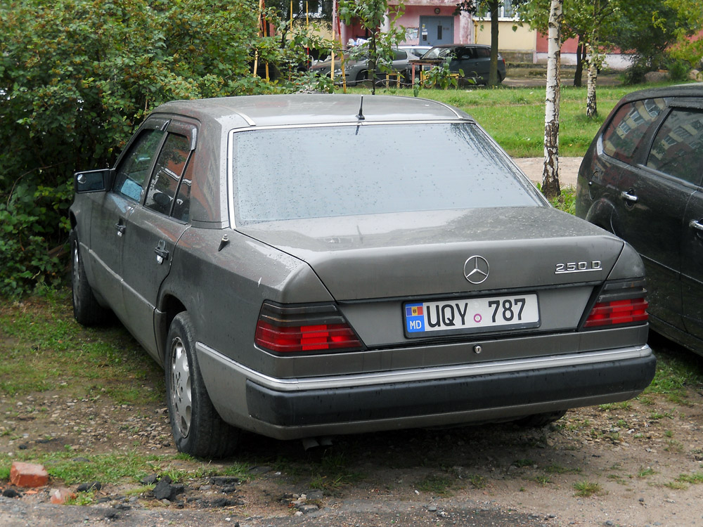Молдавия, № UQY 787 — Mercedes-Benz (W124) '84-96