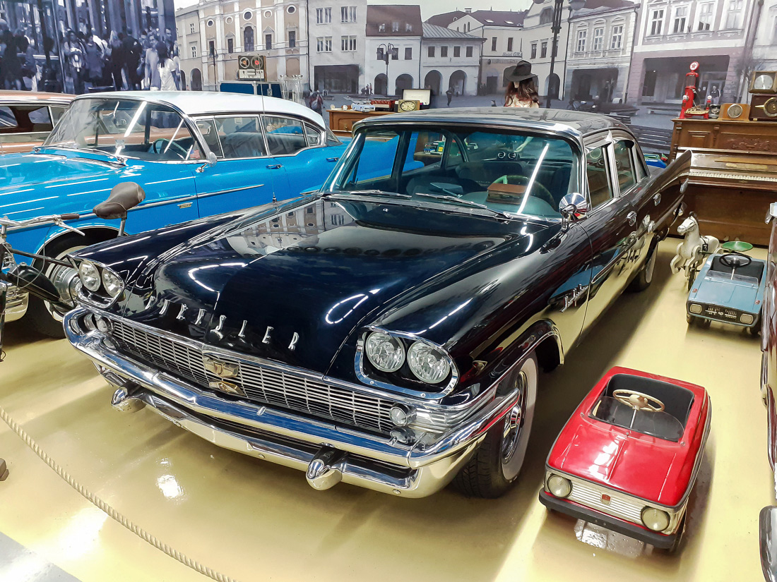 Свердловская область, № (66) Б/Н 0128 — Chrysler New Yorker (5G) '57-59