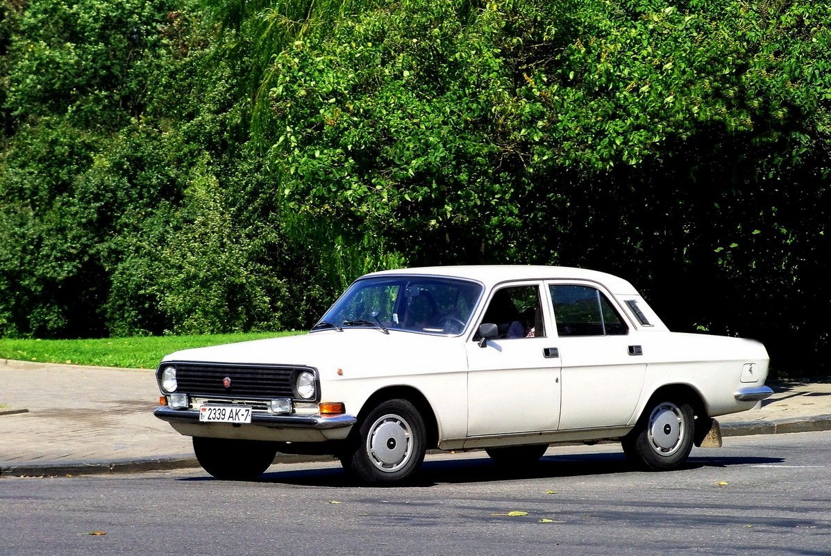 Минск, № 2339 АК-7 — ГАЗ-24-10 Волга '85-92