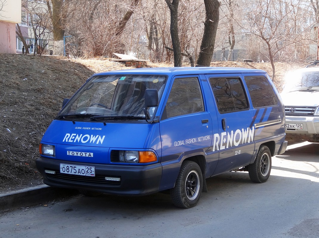 Приморский край, № О 875 АО 25 — Toyota TownAce '86–99