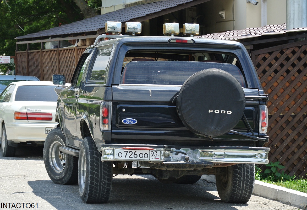 Краснодарский край, № О 726 ОО 93 — Ford Bronco (5G) '92-96