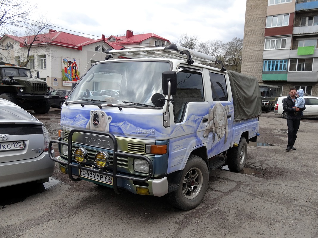 Приморский край, № О 489 УР 25 — Toyota HiAce (H80/H90) '85-95