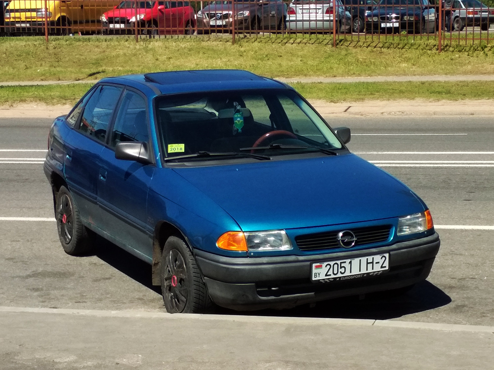 Витебская область, № 2051 ІН-2 — Opel Astra (F) '91-98