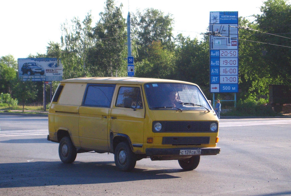 Удмуртия, № С 139 СВ 18 — Volkswagen Typ 2 (Т3) '79-92