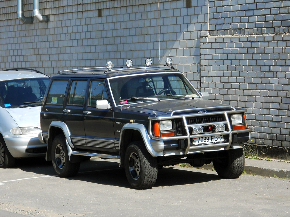 Витебская область, № 7099 ЕВ-2 — Jeep Cherokee (XJ) '84-01