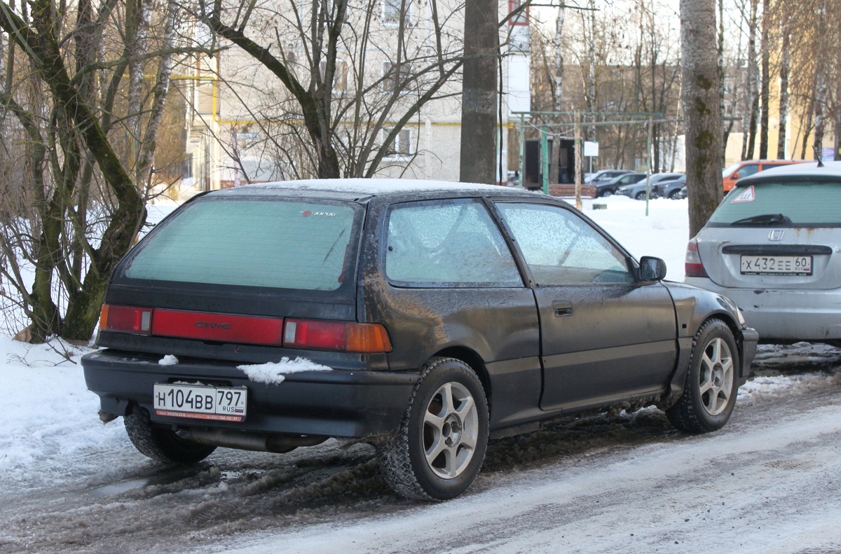 Псковская область, № Н 104 ВВ 797 — Honda Civic (4G) '87-91