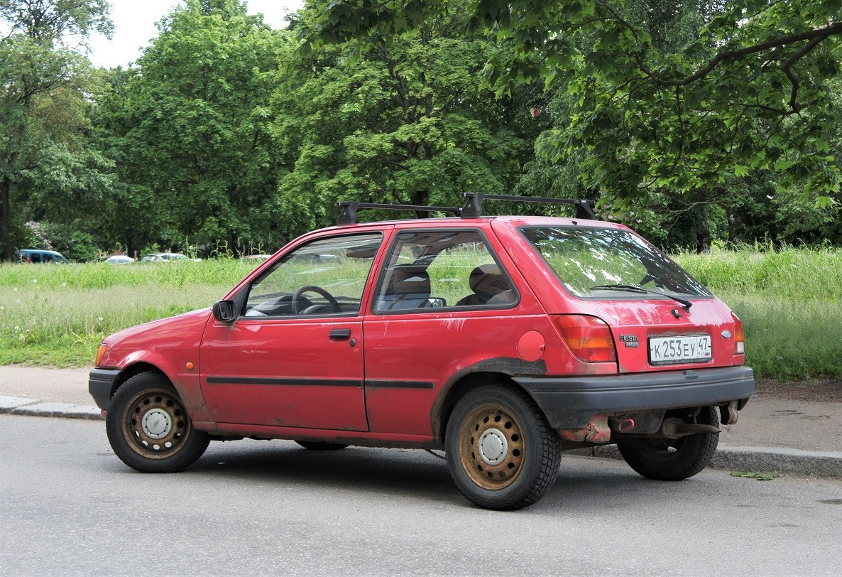 Ленинградская область, № К 253 ЕУ 47 — Ford Fiesta MkIII '89-96