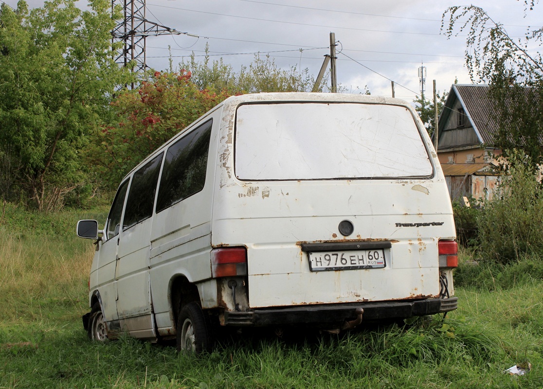 Псковская область, № Н 976 ЕН 60 — Volkswagen Typ 2 (T4) '90-03