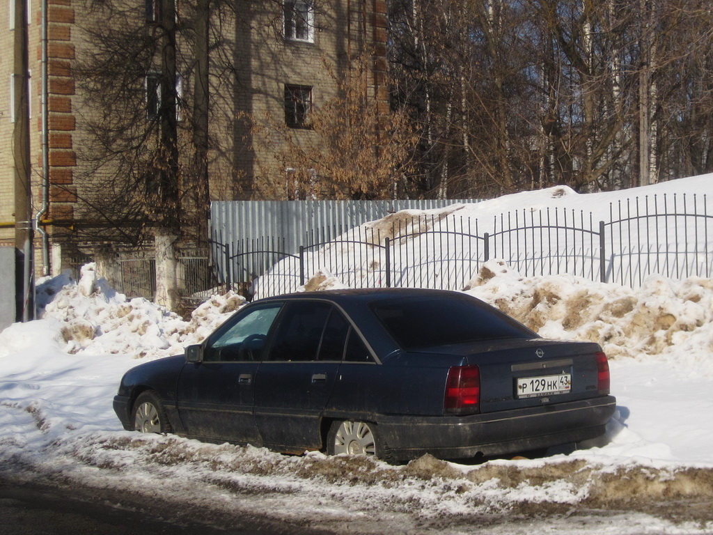 Кировская область, № Р 129 НК 43 — Opel Omega (A) '86–94