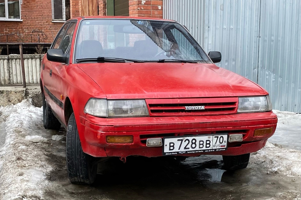 Томская область, № В 728 ВВ 70 — Toyota Carina (T170) '88-92