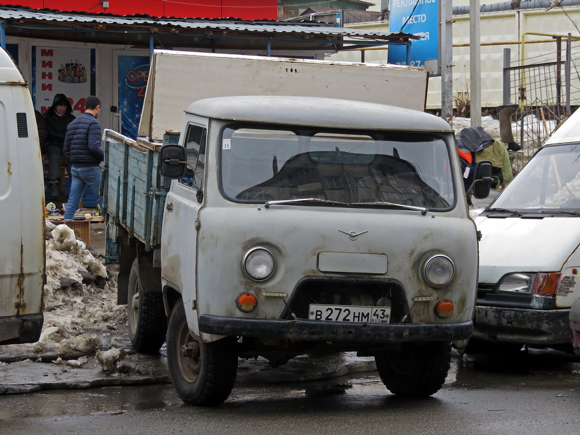 Кировская область, № В 272 НМ 43 — УАЗ-3303 '85-03