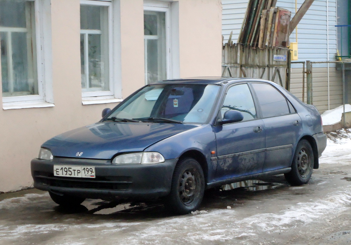 Псковская область, № Е 195 ТР 199 — Honda Civic (5G) '91-95