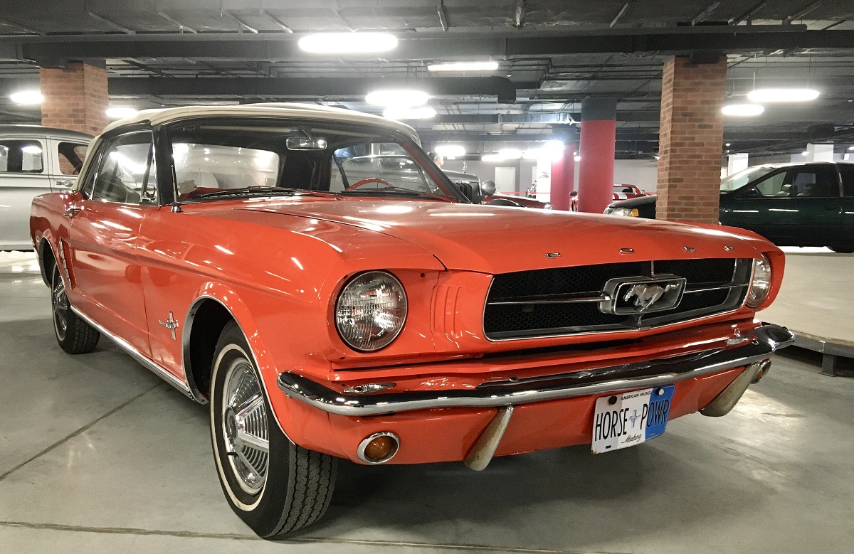 Санкт-Петербург, № (78) Б/Н 0138 — Ford Mustang (1G) '65-73