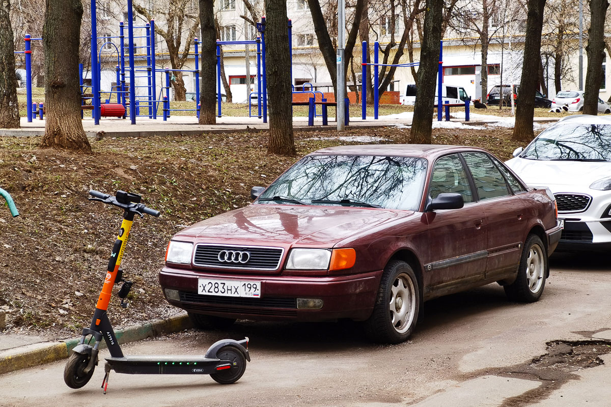 Москва, № Х 283 НХ 199 — Audi 100 (C4) '90-94