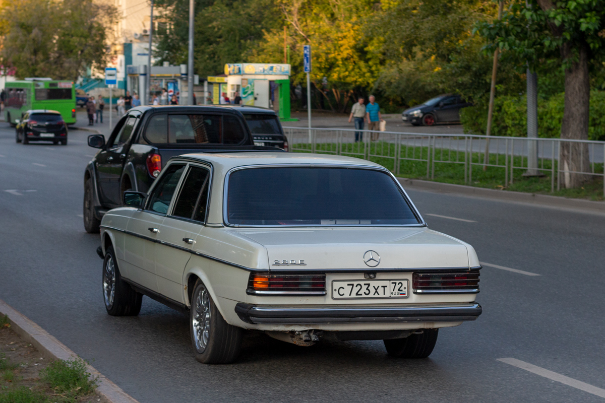 Тюменская область, № С 723 ХТ 72 — Mercedes-Benz (W123) '76-86