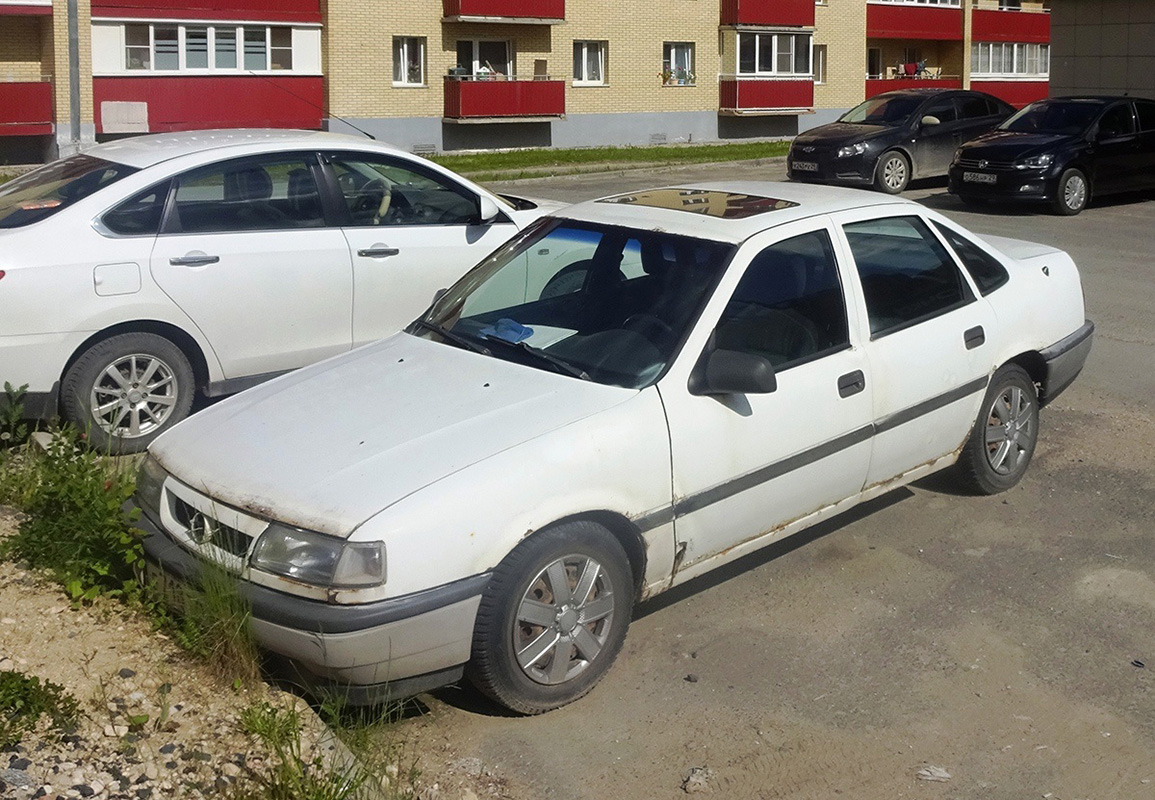 Архангельская область, № Е 718 ТО 29 — Opel Vectra (A) '88-95