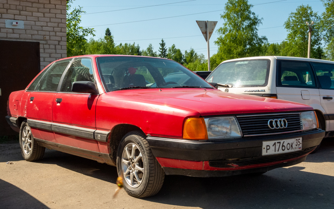 Вологодская область, № Р 176 ОК 35 — Audi 100 (C3) '82-91