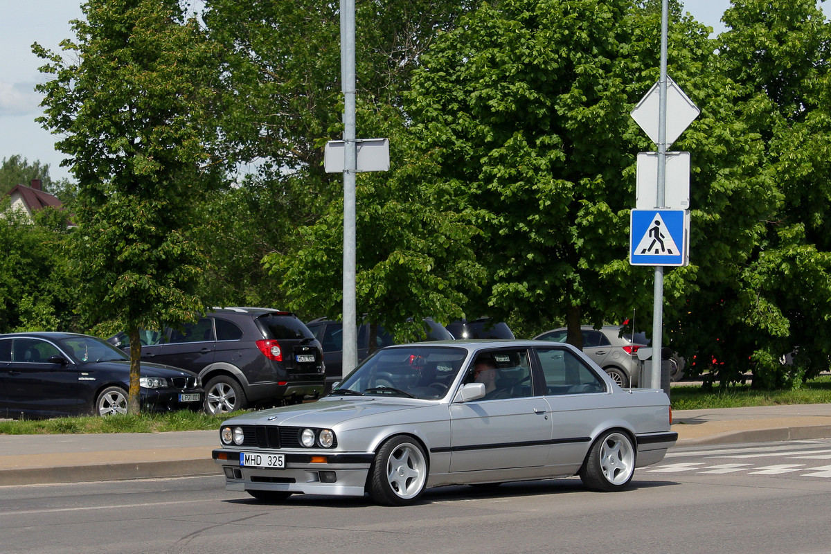 Литва, № MHD 325 — BMW 3 Series (E30) '82-94