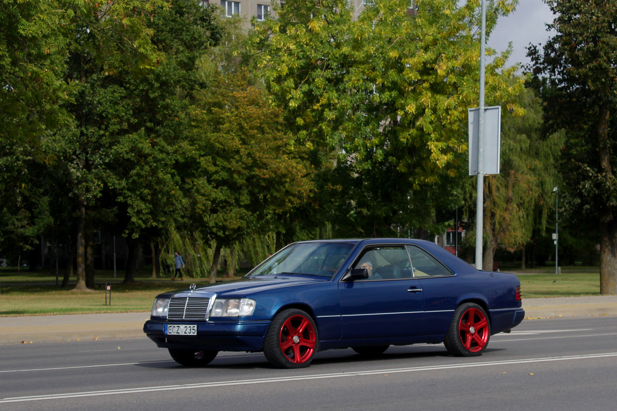 Литва, № ECZ 235 — Mercedes-Benz (C124) '87-96