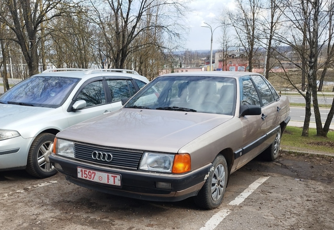 Витебская область, № 1597 ІТ — Audi 100 (C3) '82-91