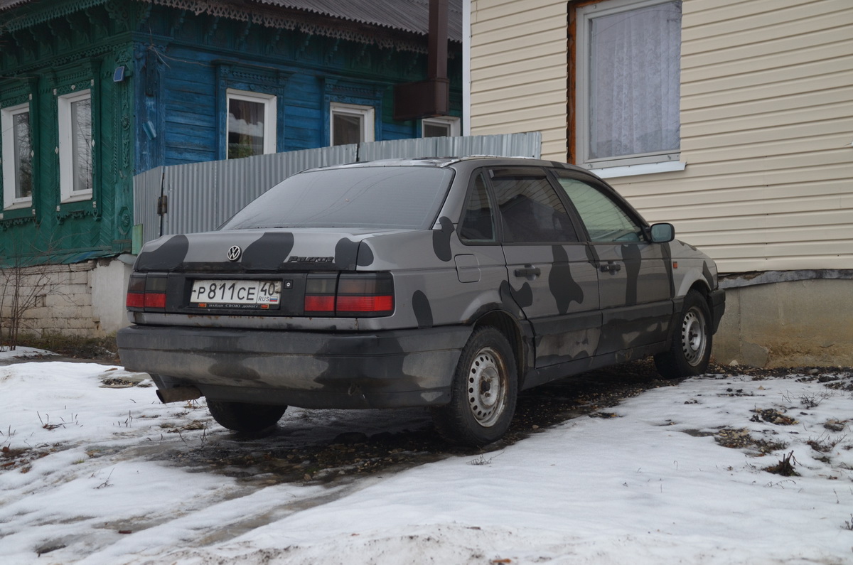 Калужская область, № Р 811 СЕ 40 — Volkswagen Passat (B3) '88-93