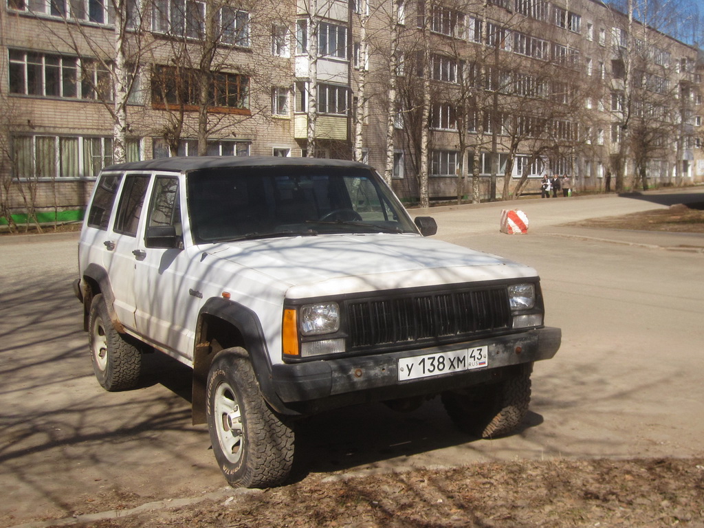 Кировская область, № У 138 ХМ 43 — Jeep Cherokee (XJ) '84-01