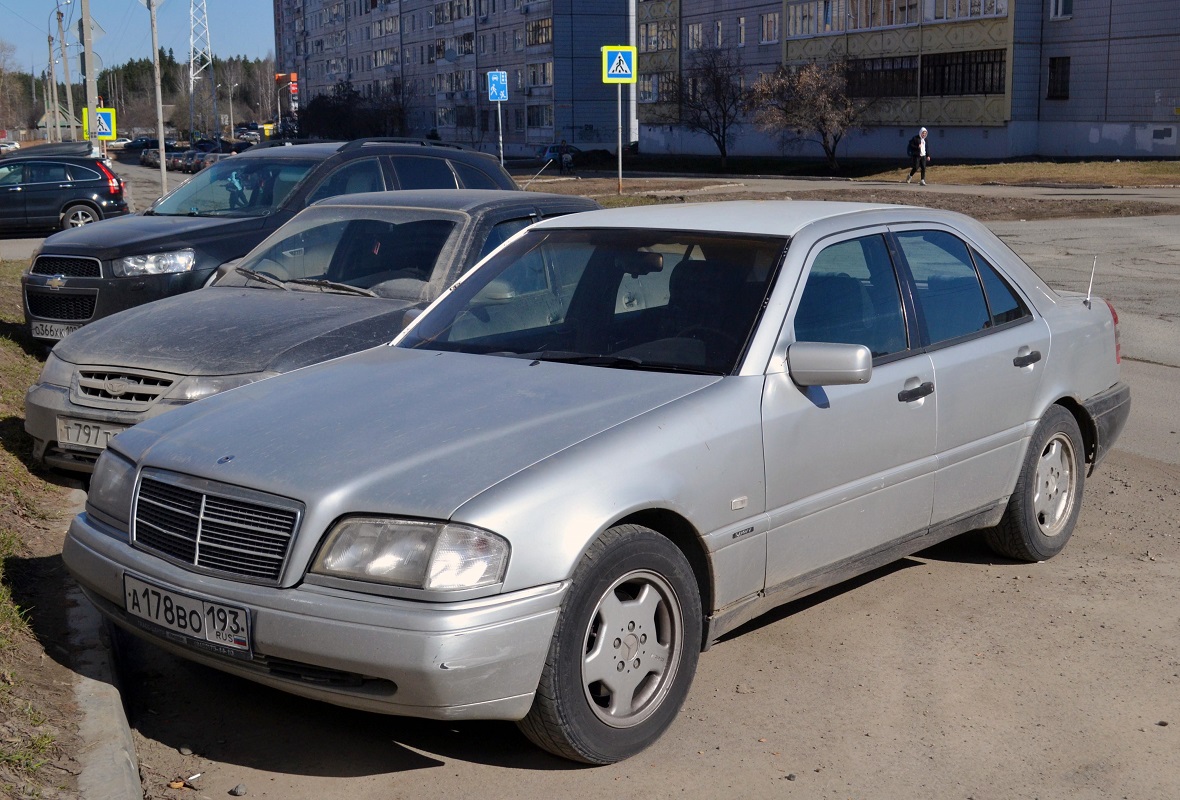 Удмуртия, № А 178 ВО 193 — Mercedes-Benz (W202) '93–00; Красноярский край — Вне региона