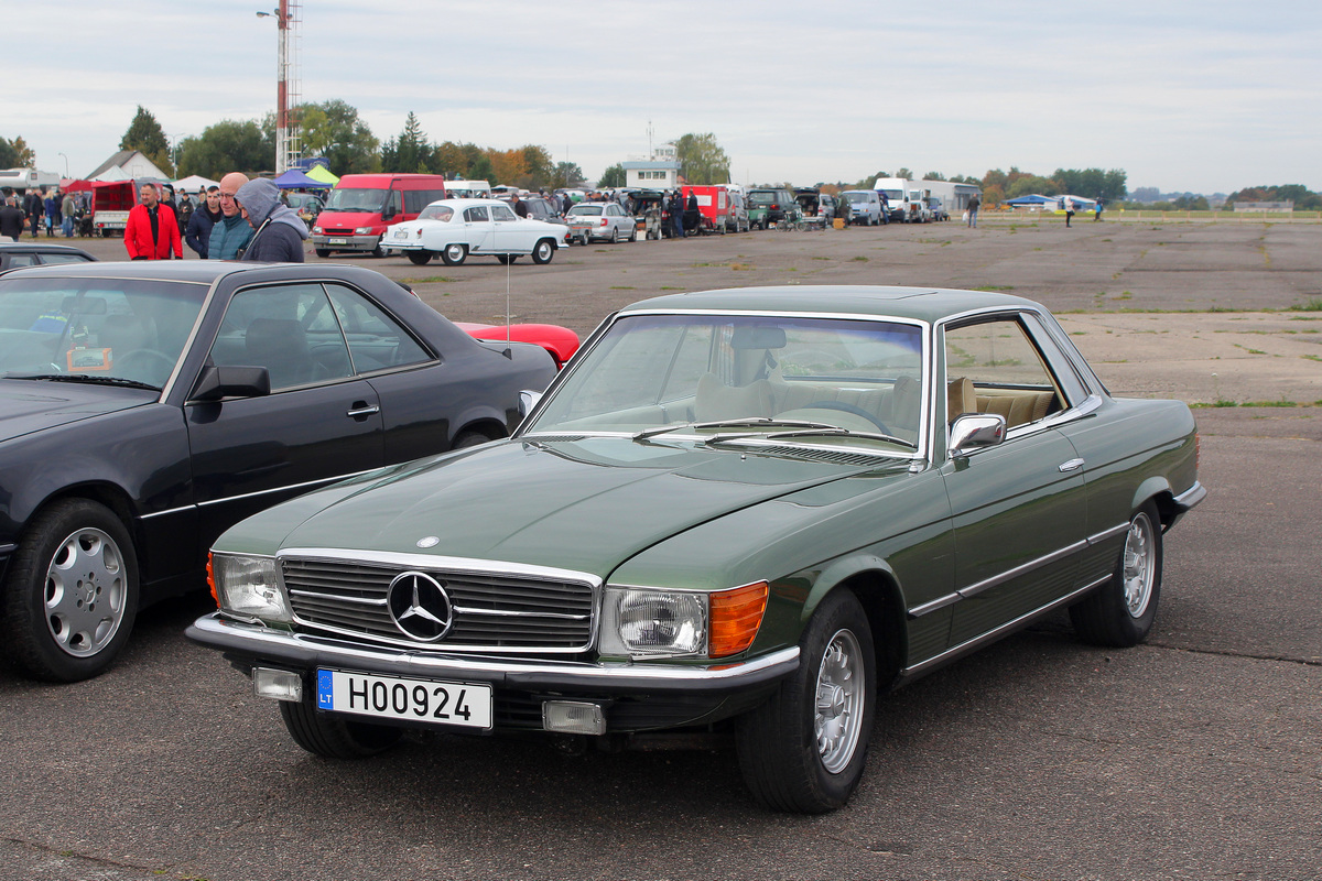 Литва, № H00924 — Mercedes-Benz (R107/C107) '71-89; Литва — Retro mugė 2022 ruduo