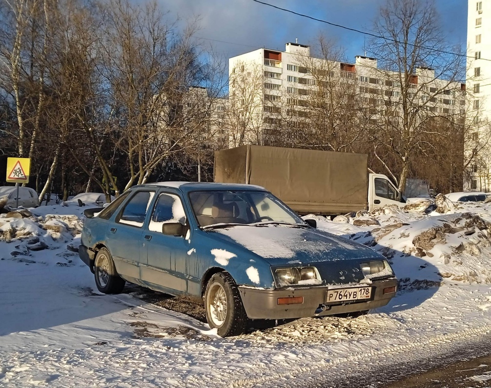 Санкт-Петербург, № Р 764 УВ 178 — Ford Sierra MkI '82-87