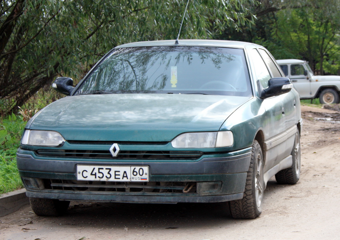 Псковская область, № С 453 ЕА 60 — Renault Safrane (1G) '92-96