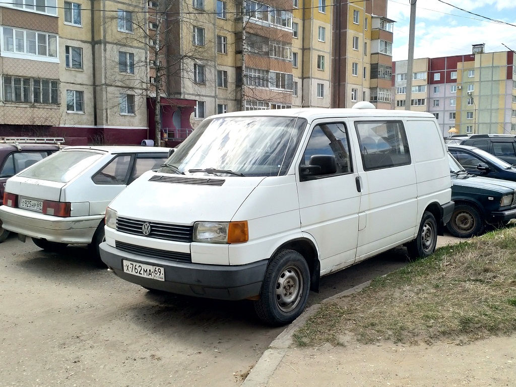 Тверская область, № Х 762 МА 69 — Volkswagen Typ 2 (T4) '90-03