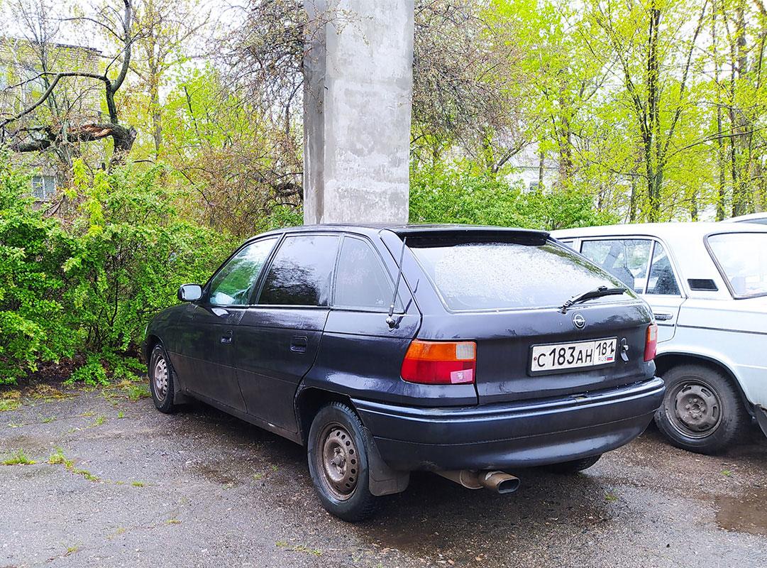 Луганская область, № С 183 АН 181 — Opel Astra (F) '91-98