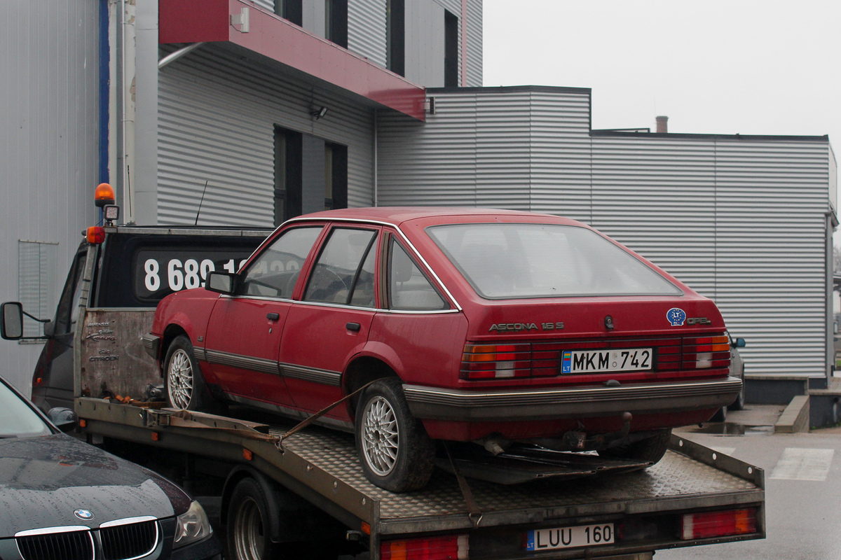 Литва, № MKM 742 — Opel Ascona (C) '81-88