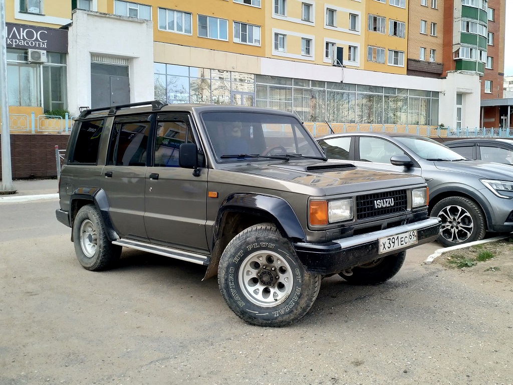 Тверская область, № Х 391 ЕС 69 — Isuzu Trooper (1G) '81-91