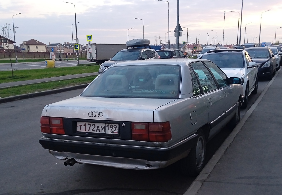 Москва, № Т 172 АМ 199 — Audi 100 (C3) '82-91