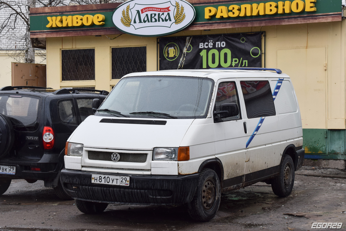 Архангельская область, № Н 810 УТ 29 — Volkswagen Typ 2 (T4) '90-03