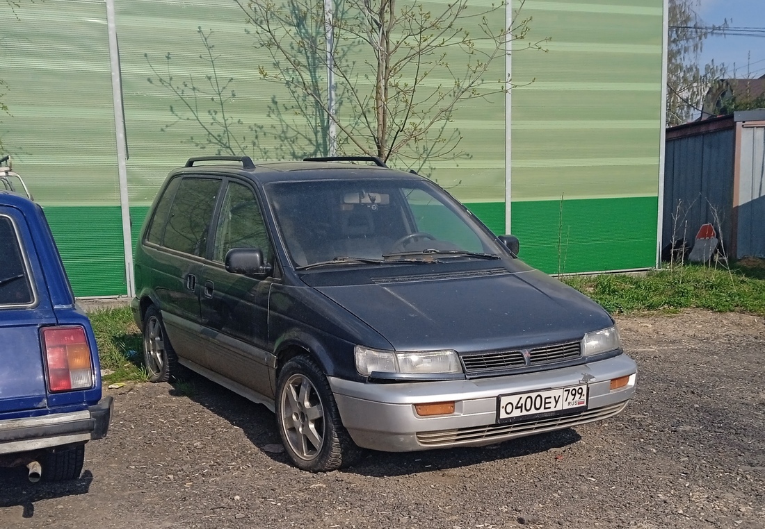 Москва, № О 400 ЕУ 799 — Mitsubishi Space Runner (N10W) '91–97