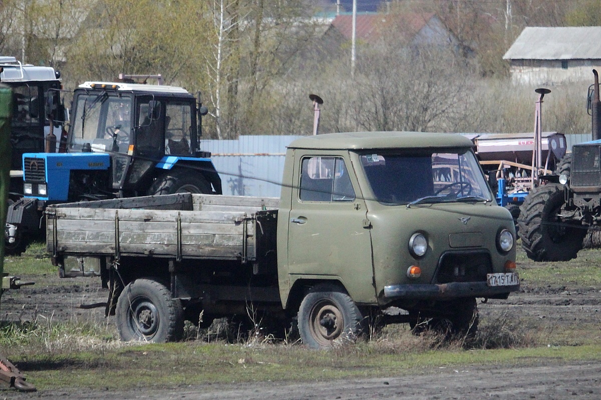 Тамбовская область, № 1715 ТАП — УАЗ-452Д '65-85