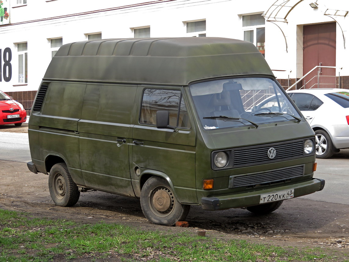 Кировская область, № Т 220 КК 43 — Volkswagen Typ 2 (Т3) '79-92