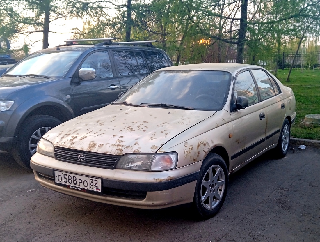 Брянская область, № О 588 РО 32 — Toyota Carina E '92–97