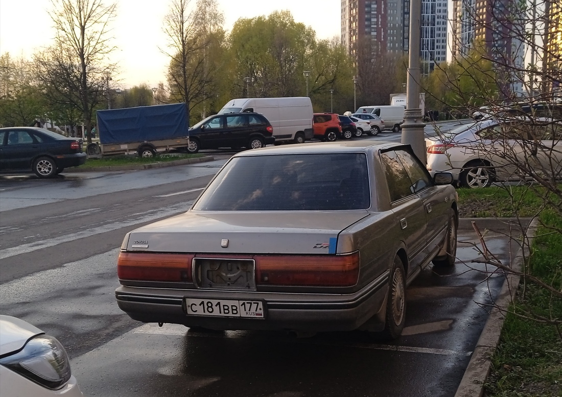 Москва, № С 181 ВВ 177 — Toyota Crown (S130) '87-91