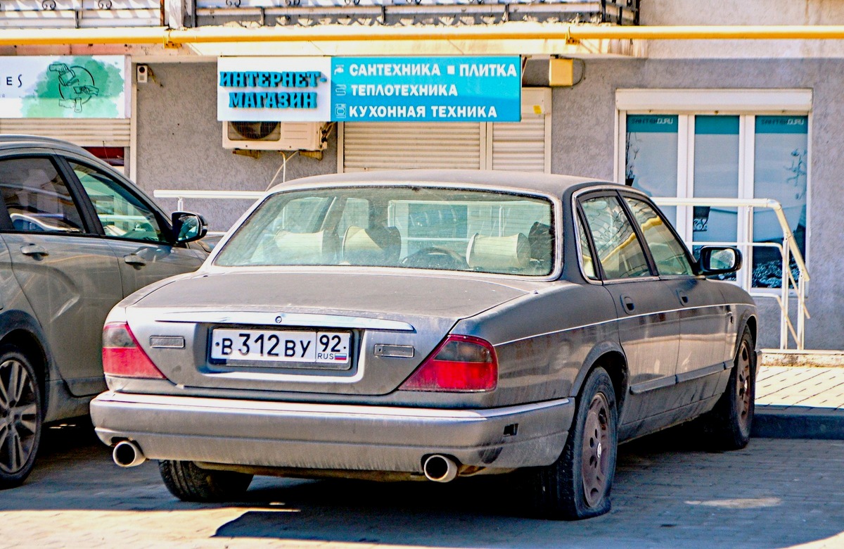 Севастополь, № В 312 ВУ 92 — Jaguar (Общая модель)