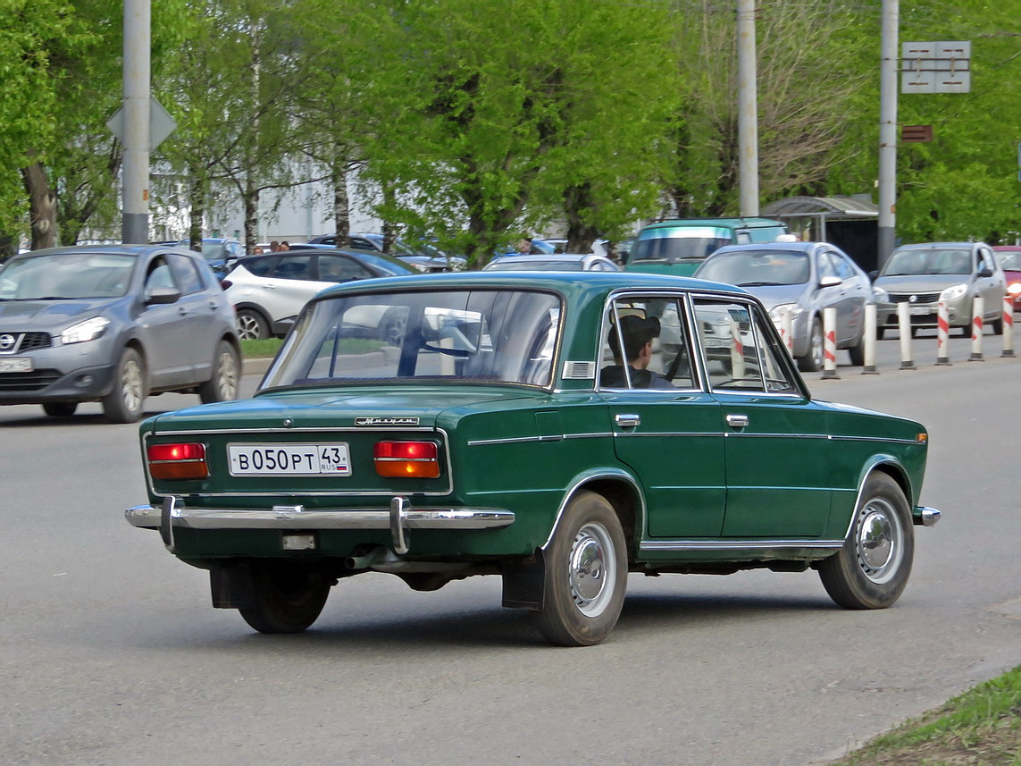 Кировская область, № В 050 РТ 43 — ВАЗ-2103 '72-84