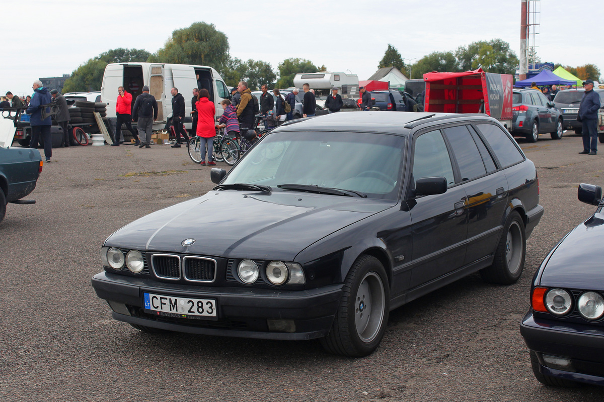 Литва, № CFM 283 — BMW 5 Series (E34) '87-96; Литва — Retro mugė 2022 ruduo