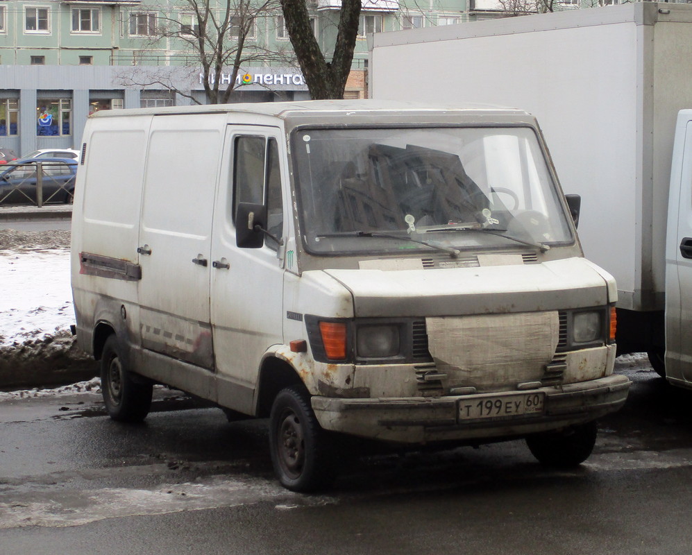 Псковская область, № Т 199 ЕУ 60 — Mercedes-Benz T1 '76-96