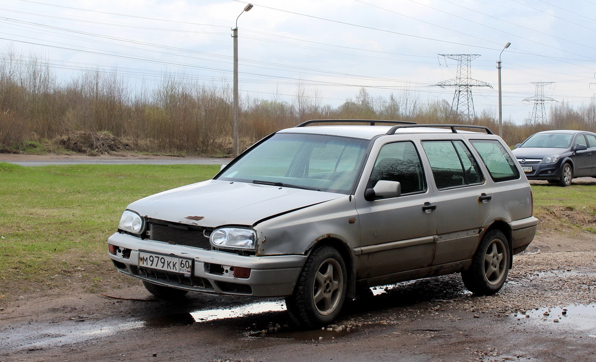 Псковская область, № М 979 КК 60 — Volkswagen Golf Variant (Typ 1H) '93-99